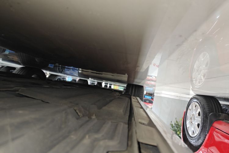 福特 福克斯 2020款 三厢 EcoBoost 180 自动ST Line局部细节9002