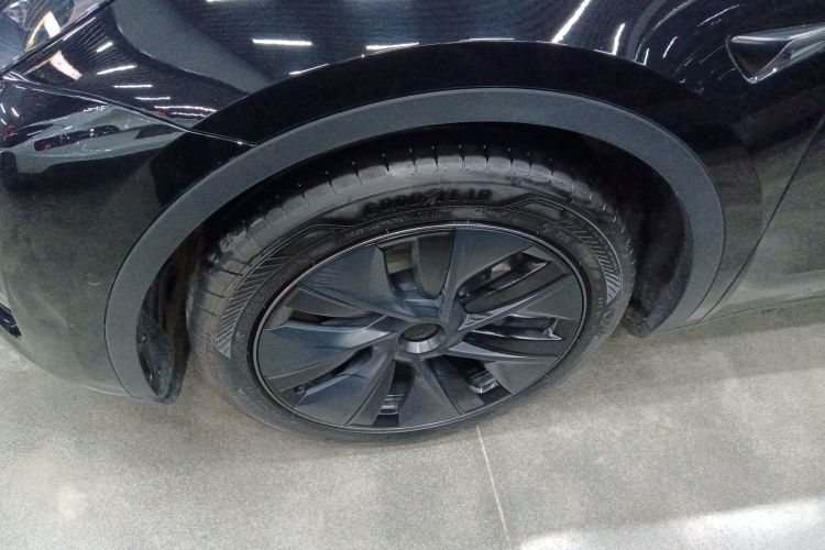 特斯拉 Model Y 2021款 标准续航后驱版车身外观6007