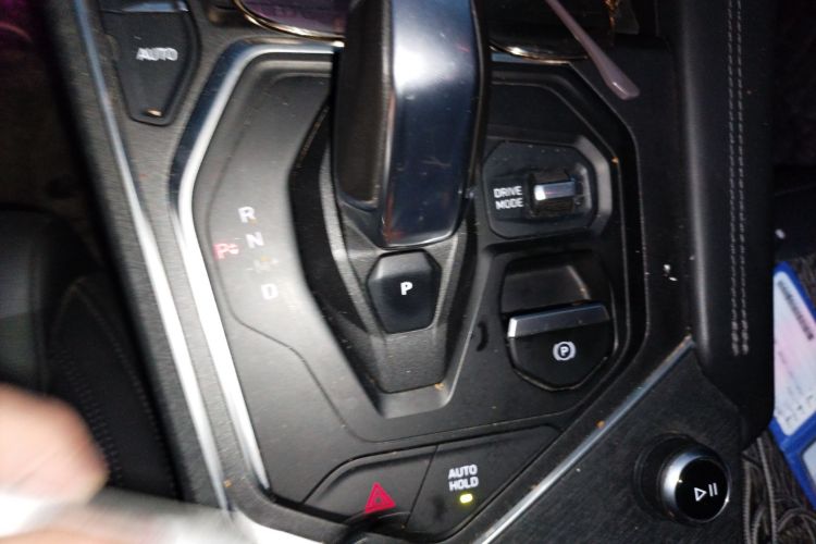 领克01 2021款 2.0TD 两驱型Pro中控内饰18