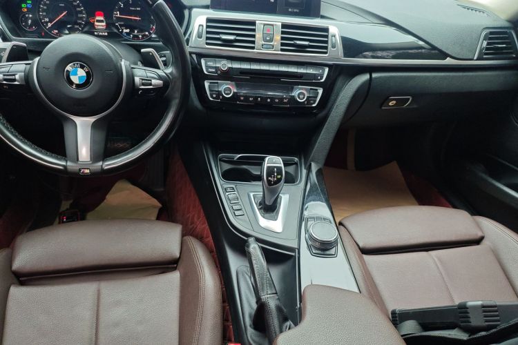 宝马3系 2018款 320Li 领先型M运动套装中控内饰18