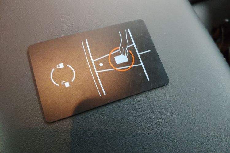 特斯拉 Model Y 2024款 后轮驱动版中控内饰11