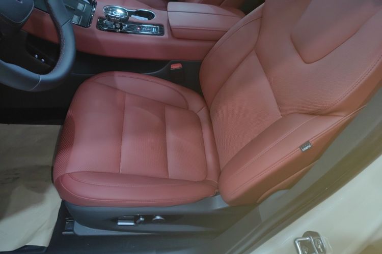 鸿蒙智行 问界M5 2023款 纯电后驱智驾版局部细节19