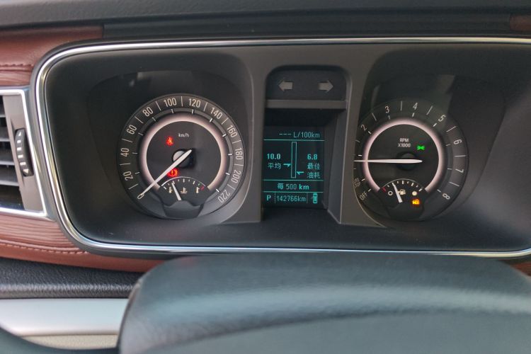 别克GL8 2017款 25S 豪华型 国V局部细节14