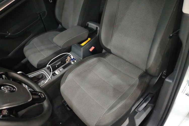 大众 高尔夫 2016款 1.6L 自动舒适型局部细节19