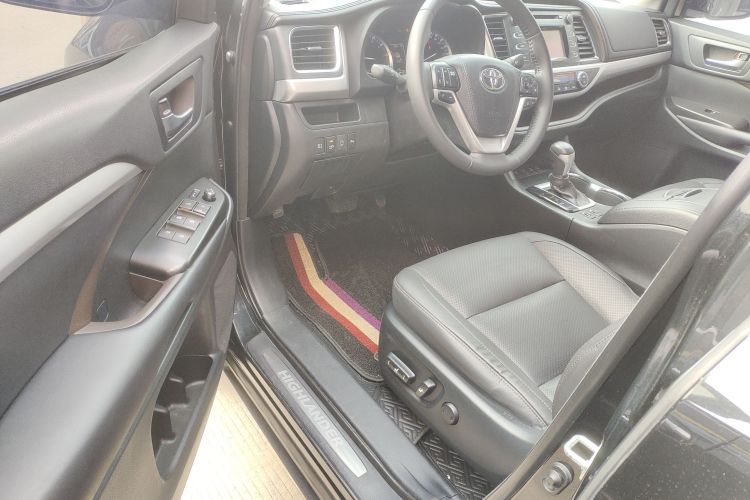 丰田 汉兰达 2018款 2.0T 四驱豪华版 7座 国V中控内饰20