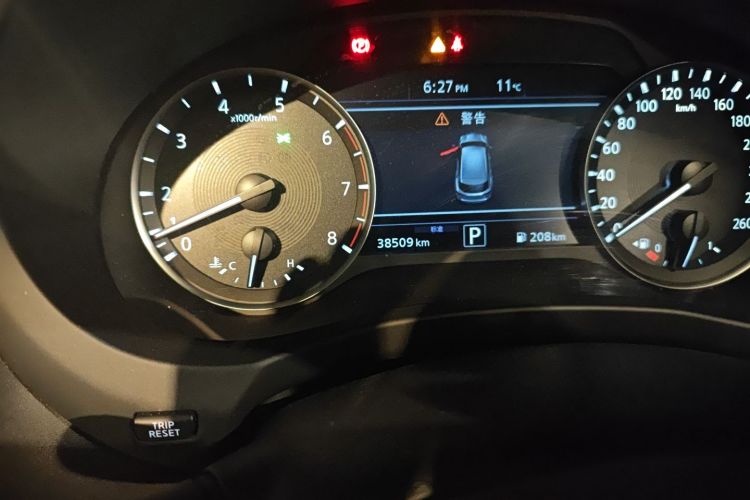 英菲尼迪QX50 2022款 2.0T 两驱领航版中控内饰15