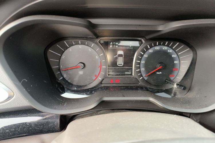 广汽传祺 传祺GS4 2015款 200T 手动精英版中控内饰14