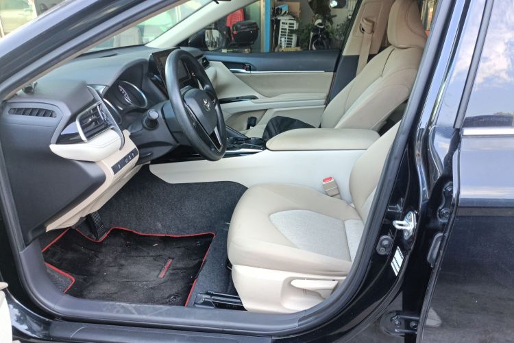 丰田 凯美瑞 2021款 2.0E 精英版中控内饰19