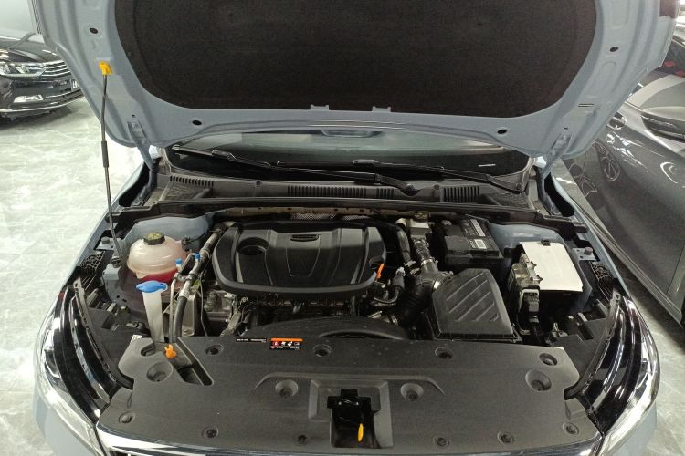 吉利汽车 帝豪 2025款 第4代 1.5L CVT尊贵型机舱底盘24