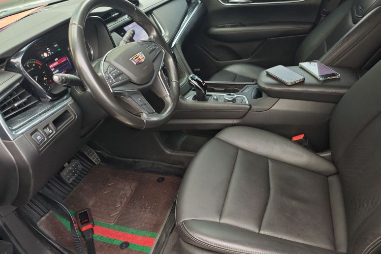 凯迪拉克XT5 2020款 28T 豪华型中控内饰19