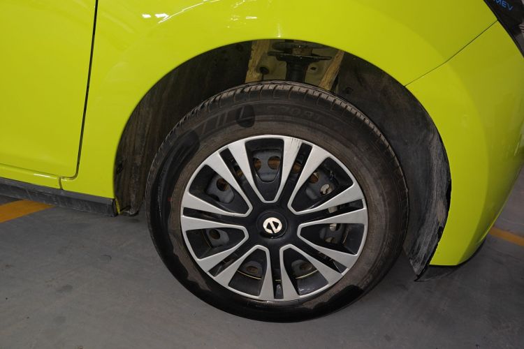 江铃集团新能源 易至EV2 2024款 201km 舒适型车身外观10