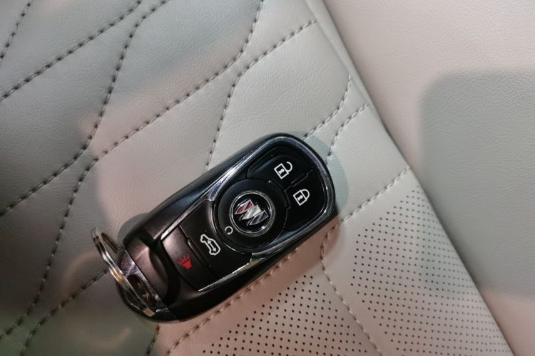 别克GL8 2023款 ES陆尊 舒适型中控内饰7001