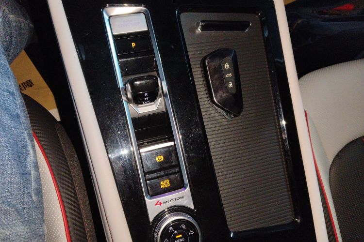 大众 途昂X 2023款 380TSI 四驱尊享豪华版中控内饰18