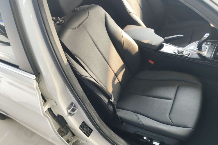 宝马3系 2016款 320Li 时尚型局部细节41