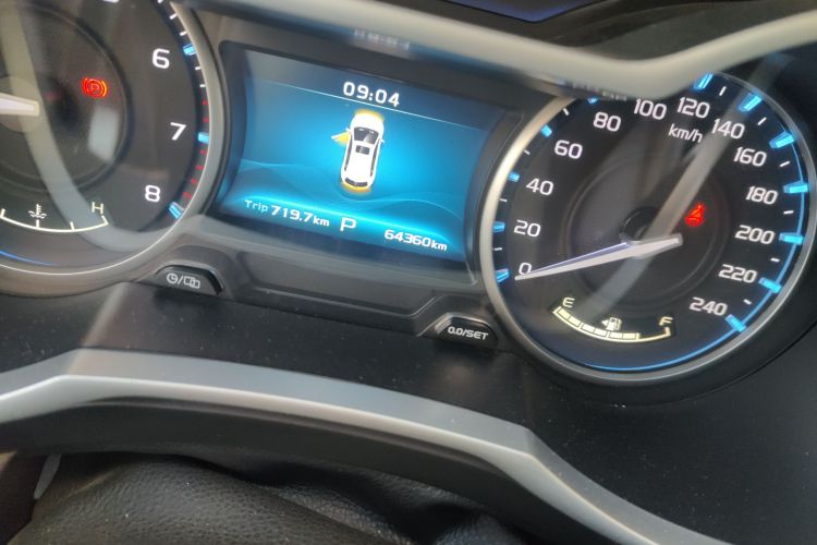 吉利汽车 帝豪 2016款 两厢RS 1.5L CVT向上版中控内饰15