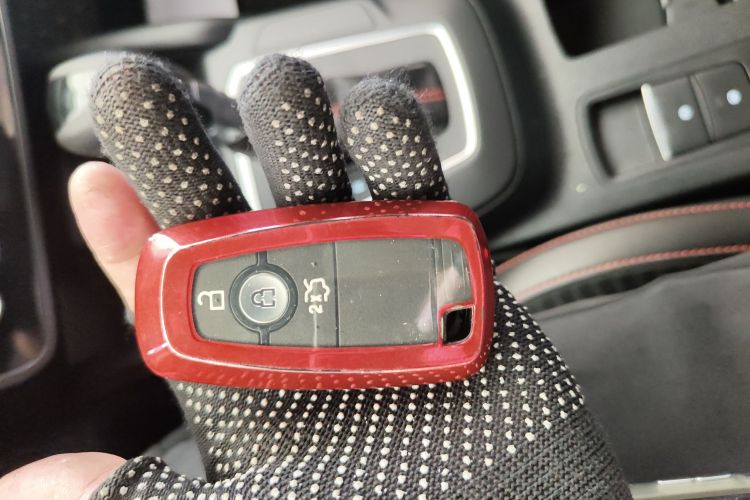 福特 福克斯 2022款 三厢 EcoBoost 180 自动ST Line中控内饰11