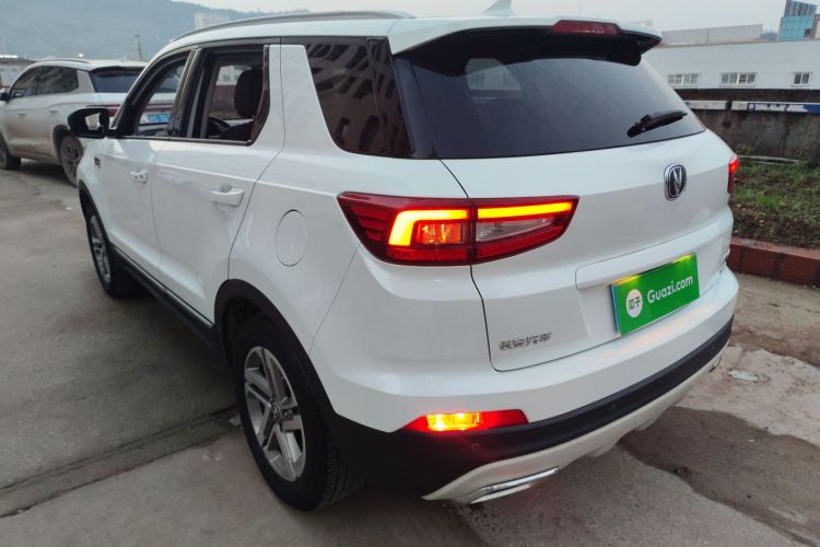 长安CS55 2017款 1.5T 自动炫色型车身外观4