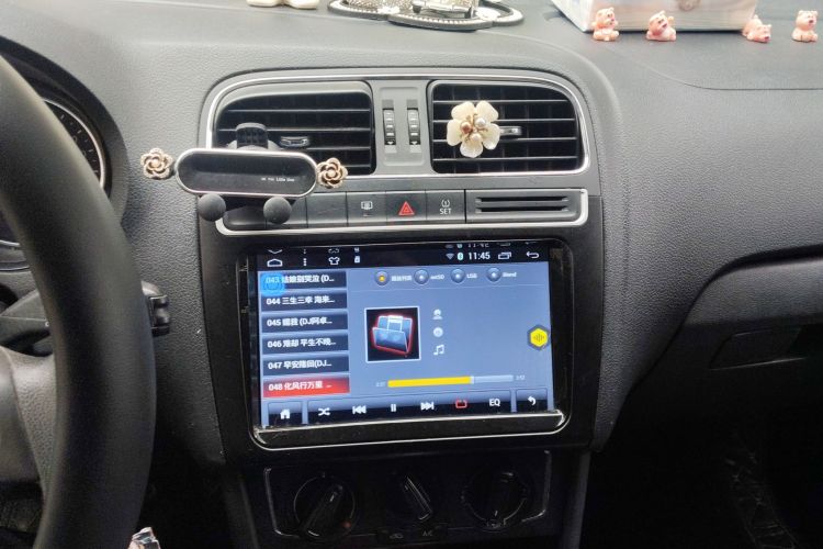 大众 Polo 2014款 1.6L 自动舒适版中控内饰16