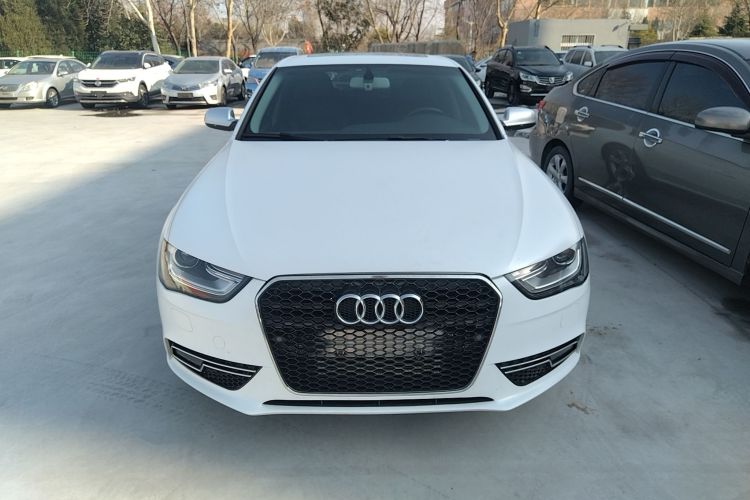 奥迪A4L 2015款 45 TFSI quattro个性运动型车身外观2