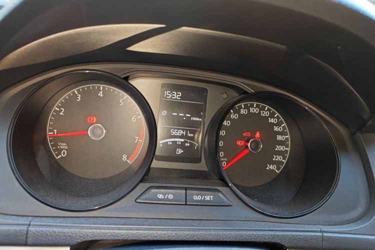 大众 朗逸 2017款 1.6L 手动风尚版中控内饰15