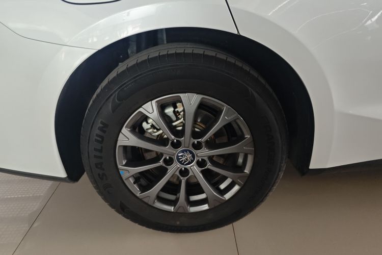 比亚迪 秦L 2025款 DM-i 智驾版 80KM领先型车身外观6008