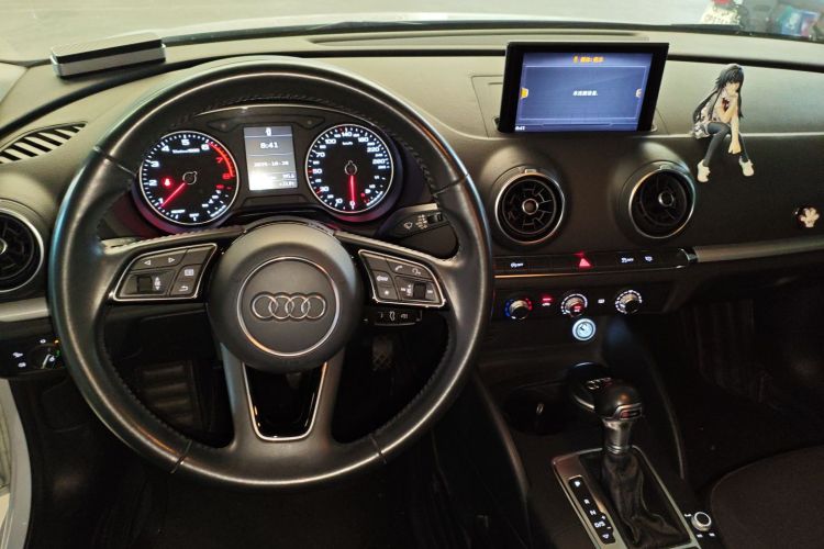 奥迪A3 2018款 30周年年型 Sportback 35 TFSI 进取型中控内饰12