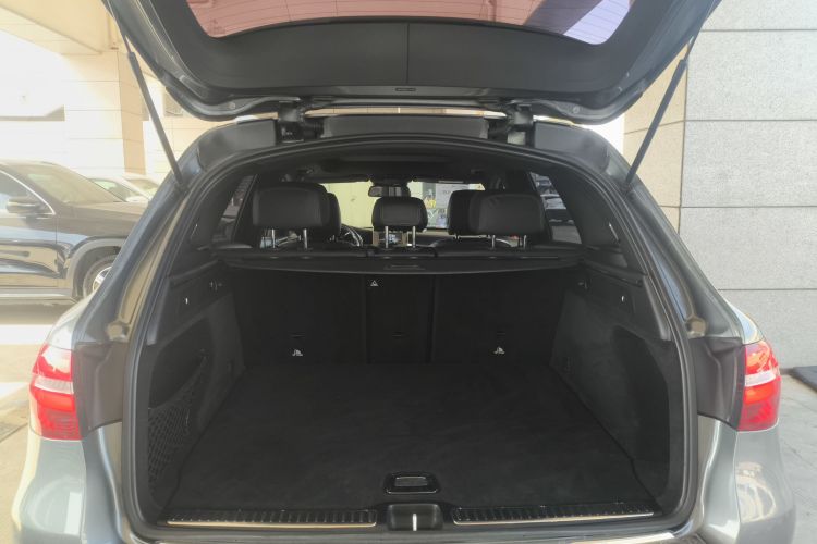 奔驰GLC 2018款 GLC 260 4MATIC 豪华型机舱底盘23