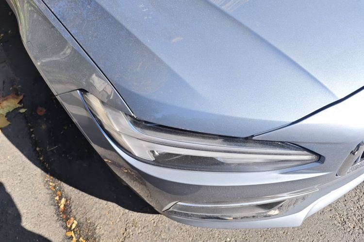 沃尔沃S90 2020款 T5 智逸豪华版车身外观8