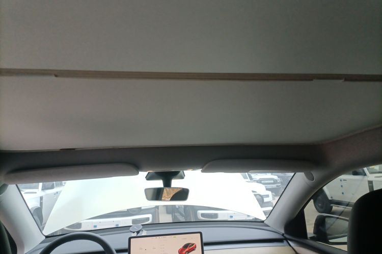 特斯拉 Model Y 2022款 改款 后轮驱动版中控内饰22