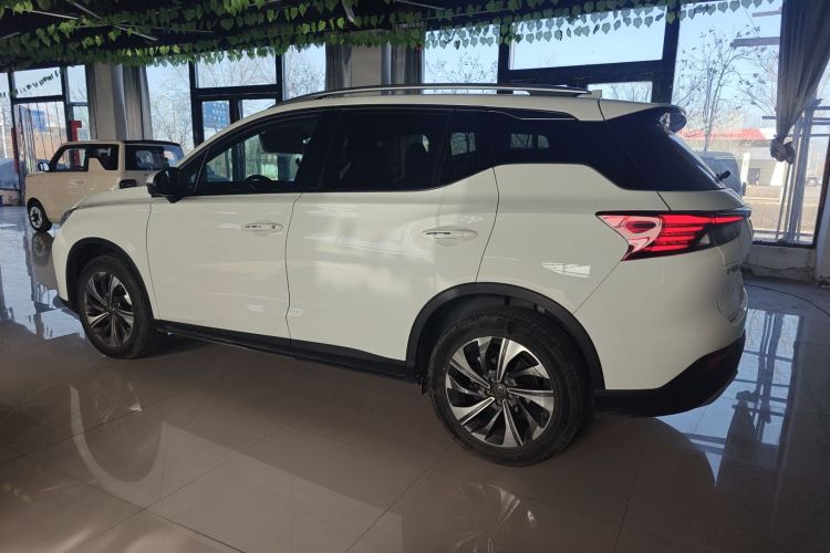 广汽传祺 传祺GS4 2020款 270T 自动智联科技版车身外观4