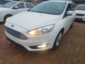 福特 福克斯 2015款 三厢 1.6L 自动舒适型