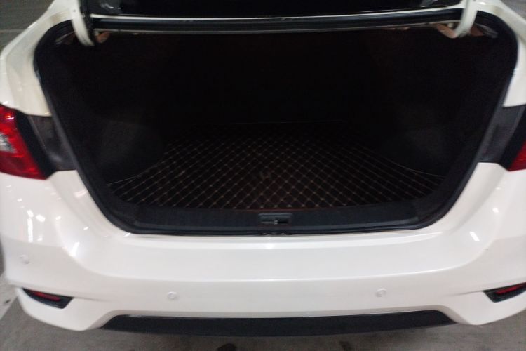 日产 轩逸 2022款 经典 1.6XE CVT舒适版中控内饰23