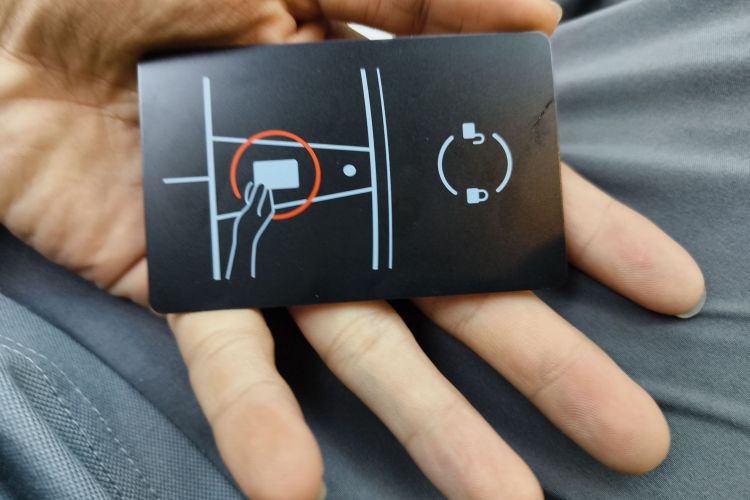 特斯拉 Model 3 2021款 标准续航后驱升级版 3D6中控内饰7001