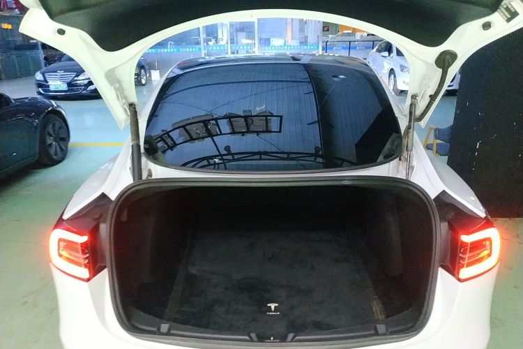 特斯拉 Model 3 2021款 标准续航后驱升级版局部细节23
