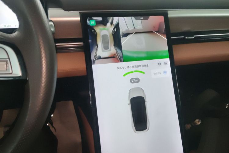 小鹏P5 2021款 550E中控内饰16