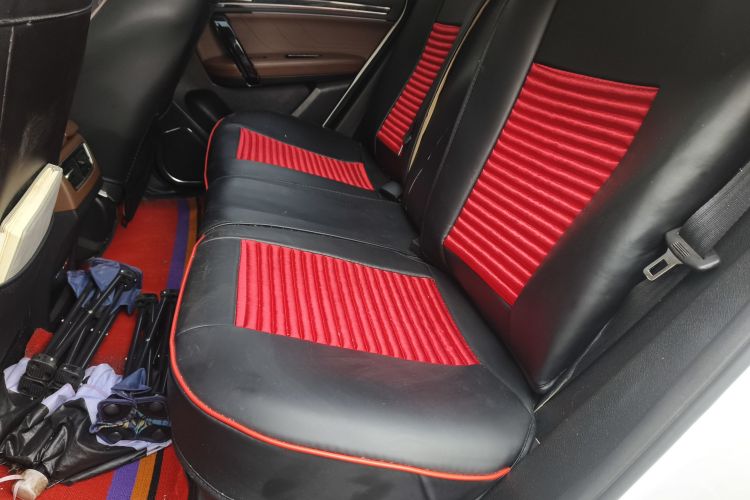 众泰T600 Coupe 2017款 1.5T 自动尊贵型中控内饰21