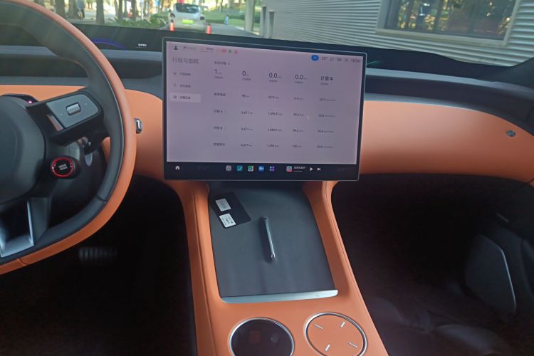 小米汽车 小米YU7 2025款 超长续航高性能四驱Max版局部细节16