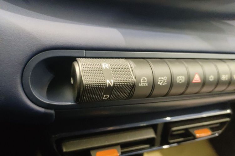 比亚迪 海鸥 2025款 305km 活力版中控内饰18