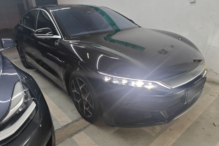 比亚迪 汉 2024款 EV 荣耀版 605KM前驱尊贵型车身外观3