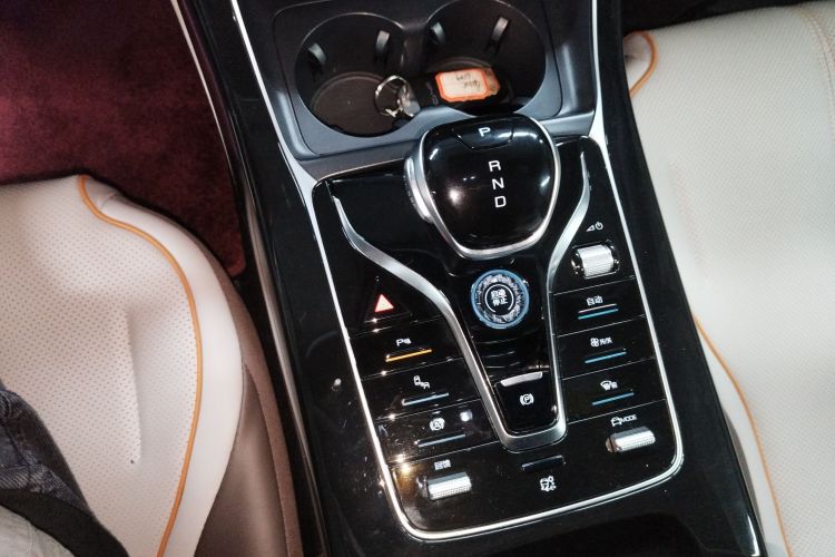 比亚迪 秦PLUS 2023款 冠军版 EV 510KM卓越型中控内饰18