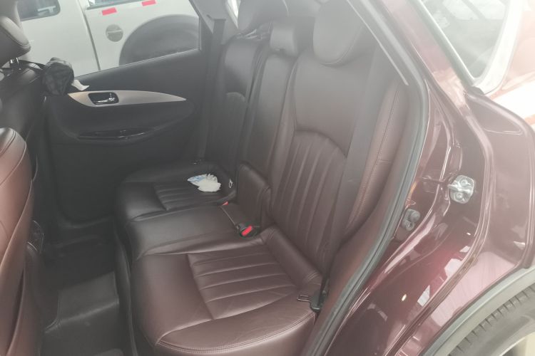 英菲尼迪QX50 2015款 2.5L 悦享版中控内饰21