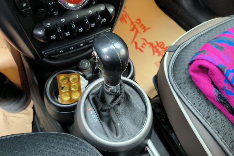 MINI Countryman 2011款 1.6T COOPER S ALL4 5座版中控内饰18