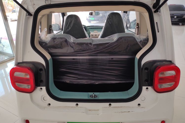 凌宝汽车 凌宝uni 2025款 微甜版 11.52kWh机舱底盘23