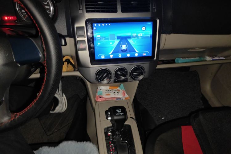 大众 Polo 2011款 劲取 1.4L 自动实尚版中控内饰16