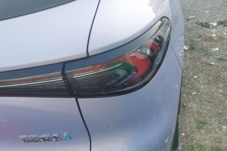 五菱汽车 缤果S 2025款 430km 尊享款车身外观6006