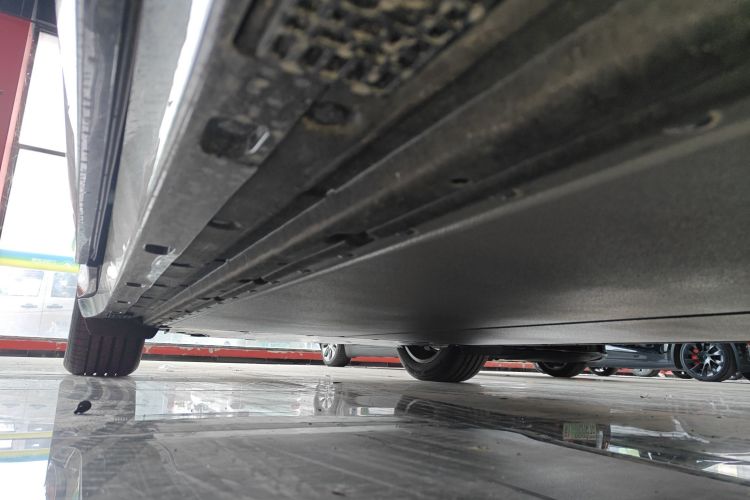 小米汽车 小米YU7 2025款 超长续航后驱版局部细节9001