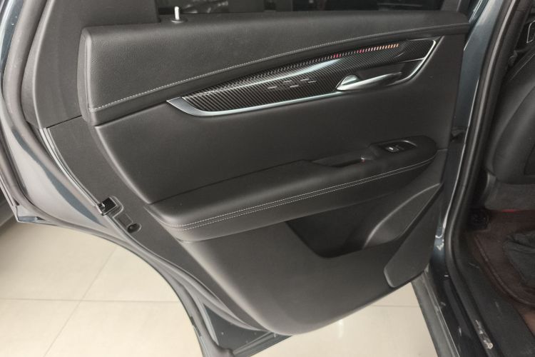 凯迪拉克XT5 2022款 2.0T 四驱豪华型（蜂鸟版）中控内饰49