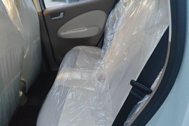 五菱汽车 宏光MINIEV 2025款 四门版 进阶款中控内饰21