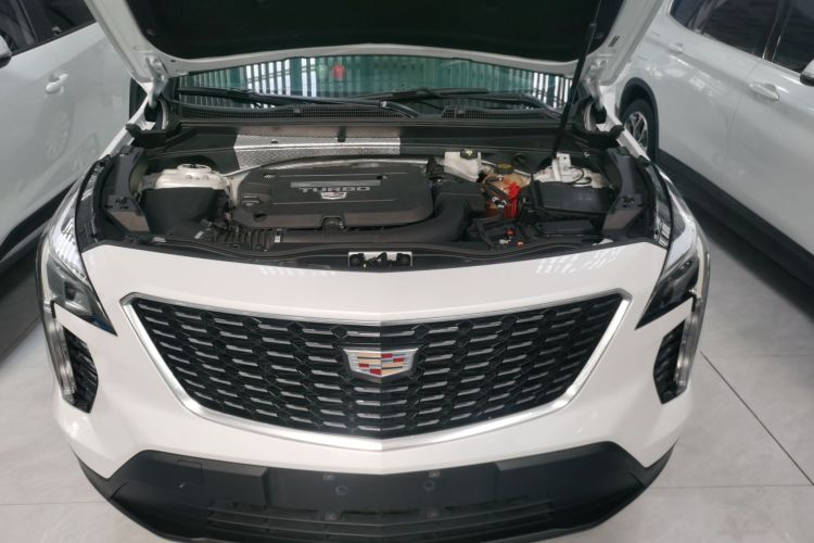 凯迪拉克XT4 2020款 改款 28T 两驱技术型机舱底盘24