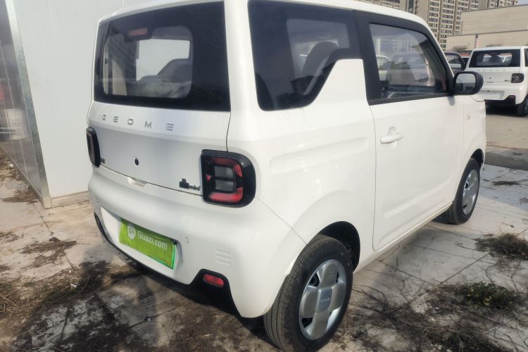 吉利银河 2024款 熊猫mini 200km 耐力熊车身外观7